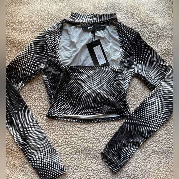 Ego- Choker Detail Mono Print Crop Top, SIZE: US 4, UK 8 - Picture 2 of 5